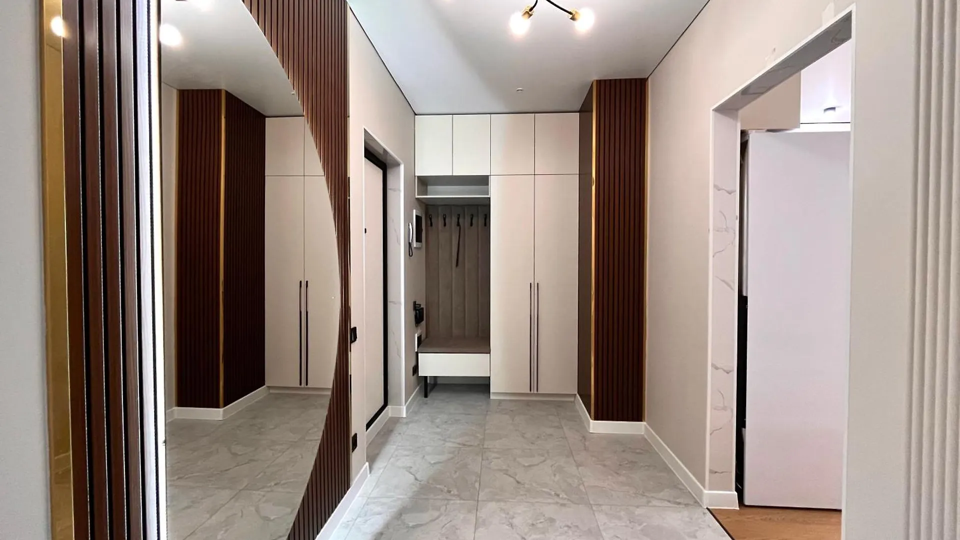 Premium Raimbek18 Residence, Nearby Metro & Drinking Water As A Gift Almaty