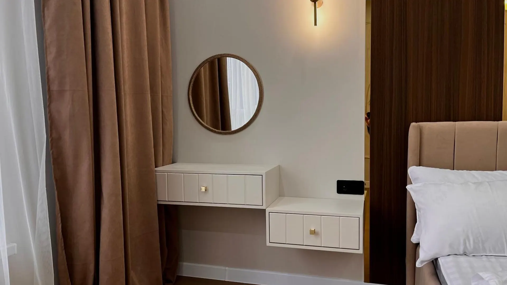 Apartment Premium Raimbek18 Residence, Nearby Metro & Drinking Water As A Gift Almaty Kazakhstan
